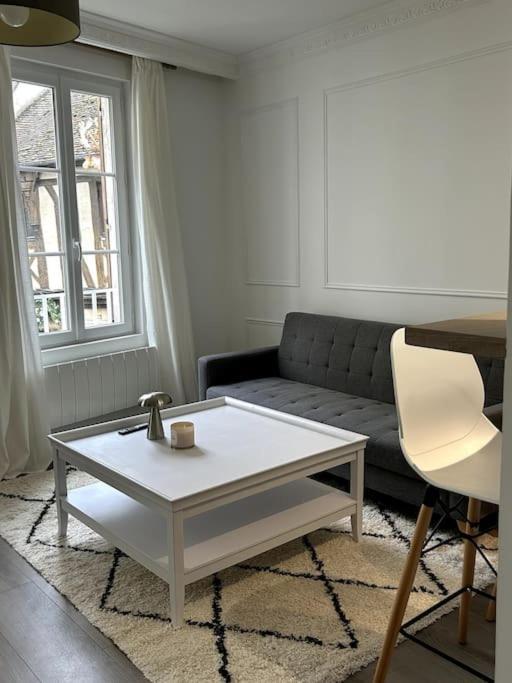 Apartamento Le Petit Paris Compiègne Exterior foto