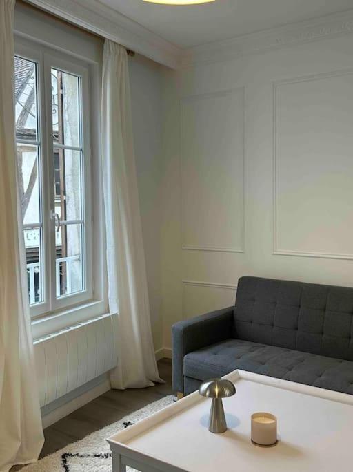Apartamento Le Petit Paris Compiègne Exterior foto